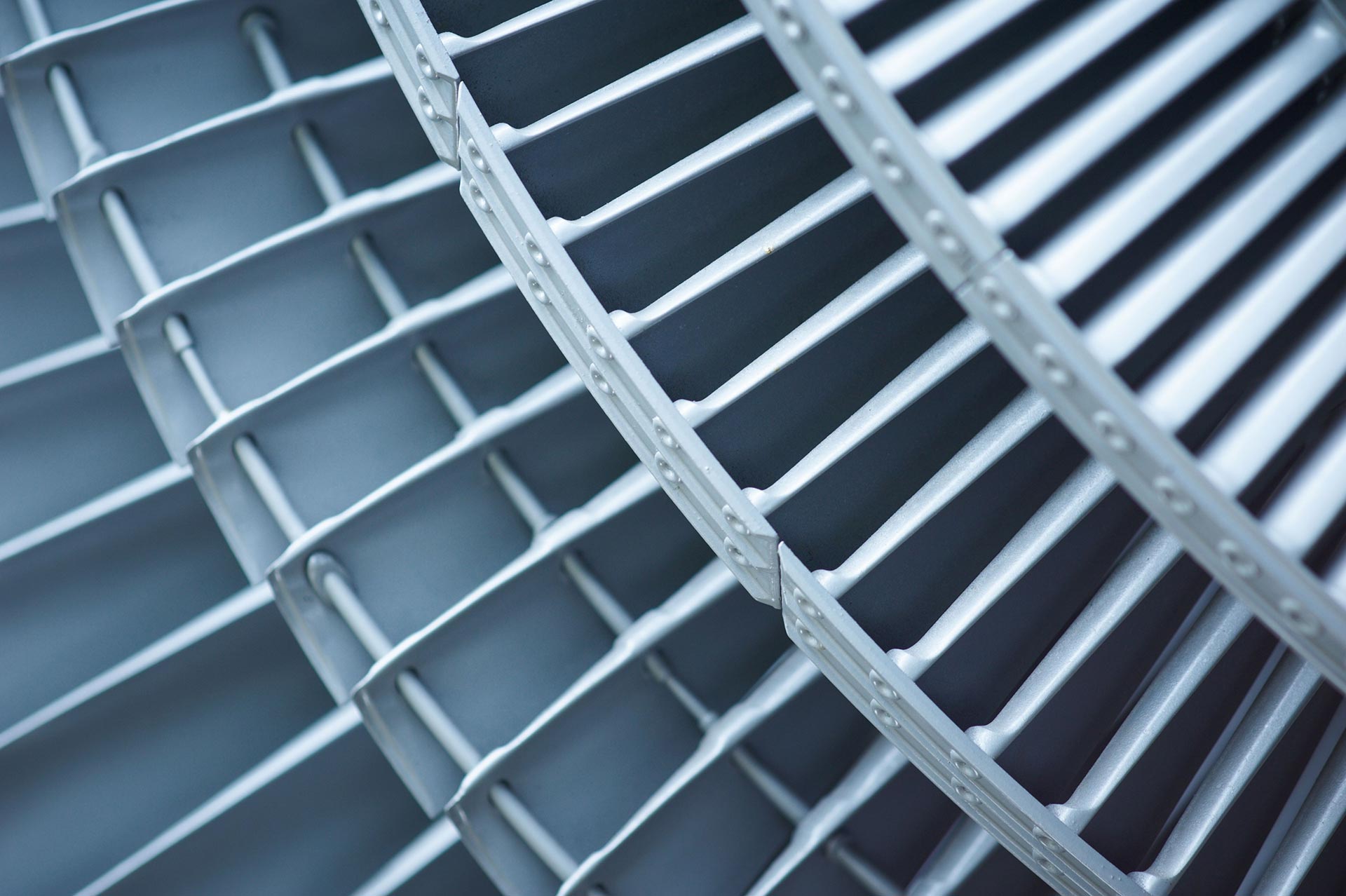 Turbine engine component